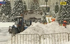 Центральна Росія оговтується після рекордних снігопадів