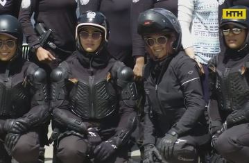 Дубайські жінки-поліцейські їздять на Lamborghini