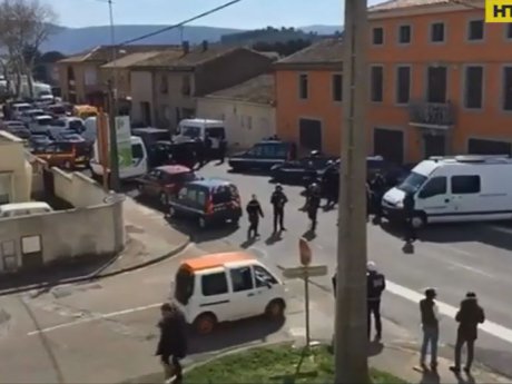 Франция мобилизует правоохранителей из-за теракта в супермаркете