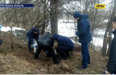 Мужчина зарубил подругу топором в Черниговской области