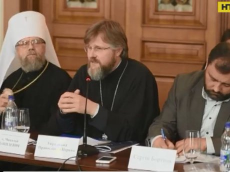 Украинская православная церковь осуждает создание единой автокефальной церкви в Украине
