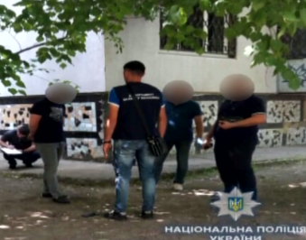 Працівника суду затримали на хабарі у Миколаєві