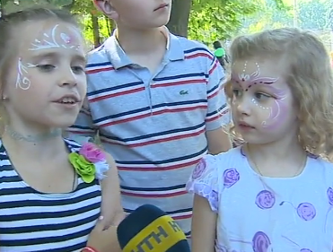 Сказочный праздник ко Дню защиты детей устроили волонтеры в Киеве