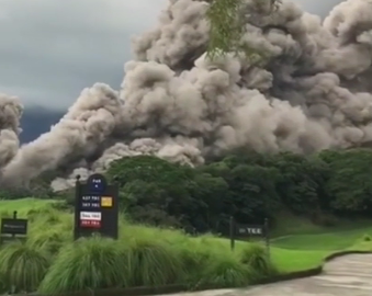 Число жертв в результате извержения вулкана в Гватемале приближается к сотне