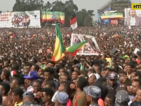 По меньшей мере 80 человек пострадали и, возможно, 2 погибли в результате взрыва в Эфиопии