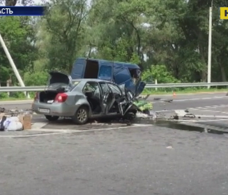 4 людей загинули в ДТП під Черніговом