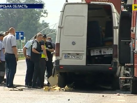 Поліція затримала власника маршрутки, яка вчора потрапила у страшну аварію з десятьма загиблими