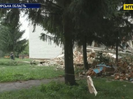В Житомирской области рухнуло общежитие аграрного техникума