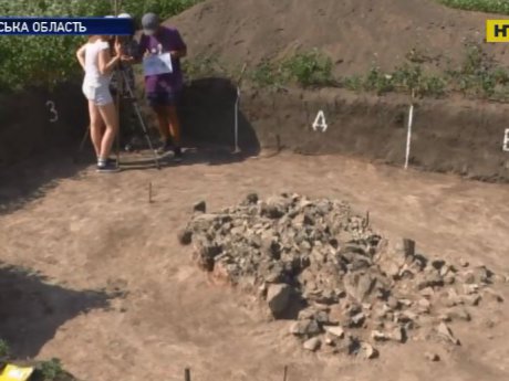 На Черкащині під час розкопок знайшли унікальний гончарний горн для випалювання кераміки
