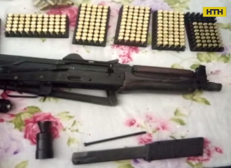 Правоохоронці затримали банду, яка продавали зброю в Україні