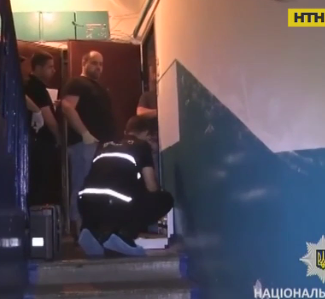 В Киеве женщина зарезала своего соседа, с которым выпивала