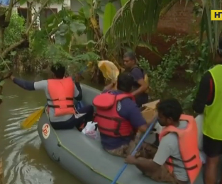 Кількість загиблих від потопу в Індійському штаті Керала зросла до 400 людей