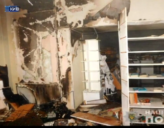 Невідомі підпалили книжкову крамницю та побили продавця у Києві