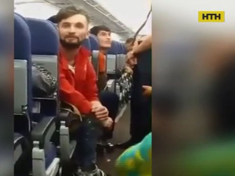 У Росії молодик побив стюардесу та погрожував підірвати бомбу