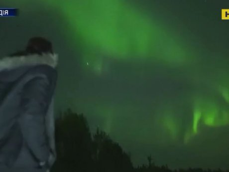 Яскраво-зелені хвилі з'явилися в небі Фінляндії