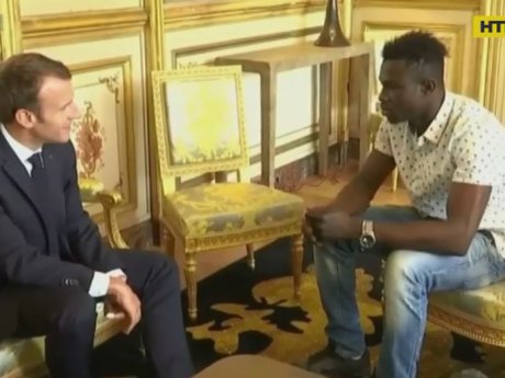 Малиец, который спас жизнь ребенку в Париже, получил гражданство Франции