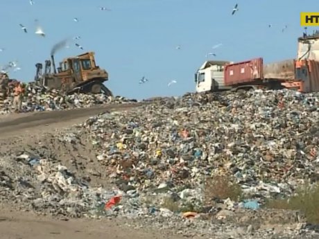 Мешканці Київщини вимагають закрити гігантське сміттєзвалище