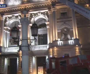 Пожежа в опері: у Львові рятувальники провели навчання з пожежно-рятувальних робіт