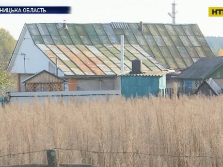 В Хмельницкой области люди просят вывезти склад боеприпасов