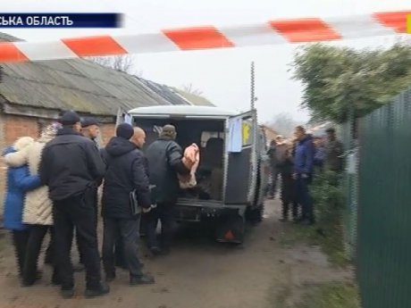На Черниговщине похоронили женщину и двух ее детей, которых дома нашли мертвыми