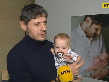 У міжнародний день передчасно народжених дітей у Києві відкрилася унікальна фотовиставка