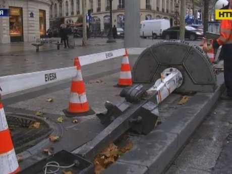 Митингующие разгромили знаменитую улицу Парижа