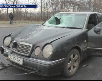 На Волині водій Мерседеса на смерть збив пенсіонерку