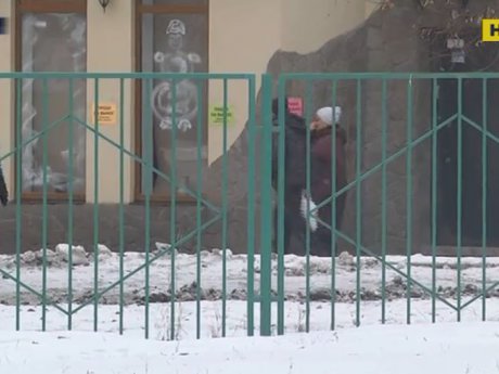 В Харькове прямо у школы задержали педофила