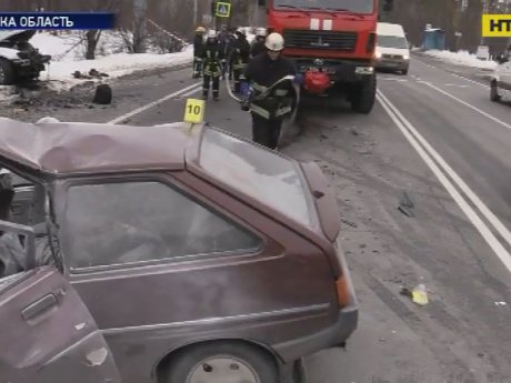 3 людей загинули у страшній аварії неподалік столиці