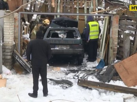 В Сумах машина взорвалась вместе с владельцем