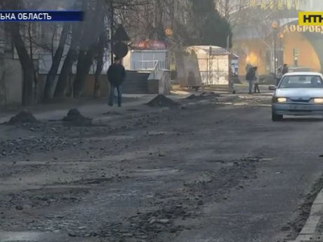 На Ровенщине водители маршруток отказываются ездить через поселок Квасилов
