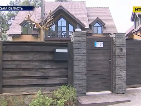 На Київщині 4 бандитів пограбували будинок народного депутата