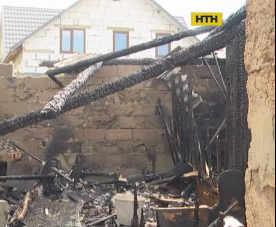 Двоє людей загинули під час пожежі в гаражі на Рівненщині
