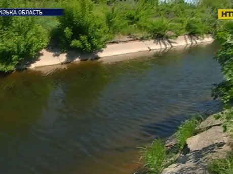 в Запорожье, в местном оросительном канале, утонули двое детей