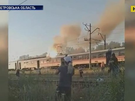 В Днепропетровской области во время движения загорелась электричка