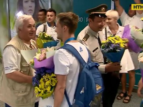 В Киев из Минска сегодня вернулись призеры Европейских игр