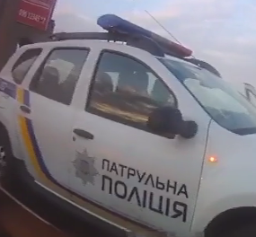 У Кременчуці патрульні врятували дівчину від самогубства