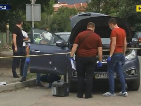 В Ужгороде стреляли по машине руководителя Закарпатского областного управления защиты экономики