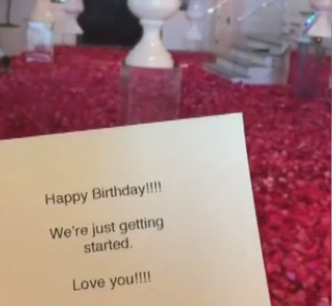 Кайлі Дженнер отримала мільйон червоних троянд від коханого