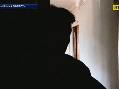 В Хмельницкой области 14-летних подростков подозревают в изнасиловании младших братьев