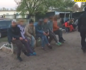 В Одесской области задержали мужчину и женщину, которые год держали людей в рабстве