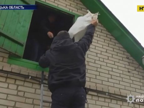 В Винницкой области 47-летний мужчина выращивал наркотическую зелень