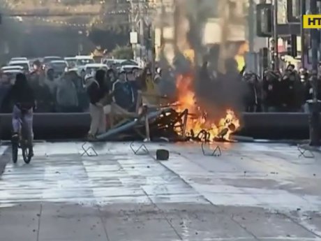 Протесты в Чили: 11 человек погибли, сотни пострадали