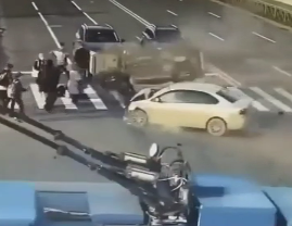 В Санкт-Петербурге 2 автомобиля влетели в толпу пешеходов на зебре