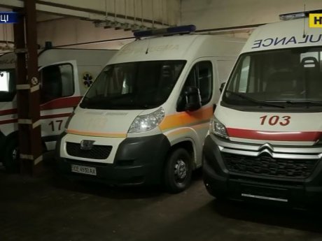 В Черновцах массово увольняются водители скорой помощи