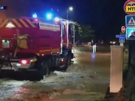 5 человек стали жертвами наводнения на юге Франции