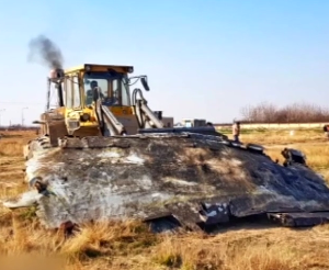 Место катастрофы украинского самолета в Иране зачистили бульдозерами