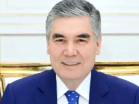 В одному з районів Туркменістану чиновники фарбуватимуться під сивого президента