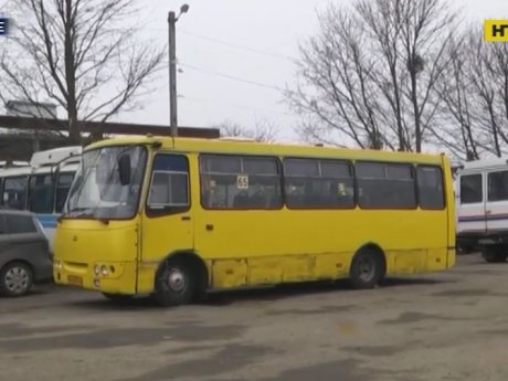 У Рівному підліток удруге за тиждень викрав маршрутку