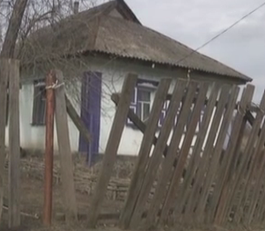 60-річна жінка намагалася зарубати сокирою свого співмешканця на Полтавщині